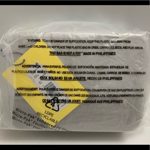 Marc Jacobs The Textured Box Leather Crossbody - Picture 8 of 12